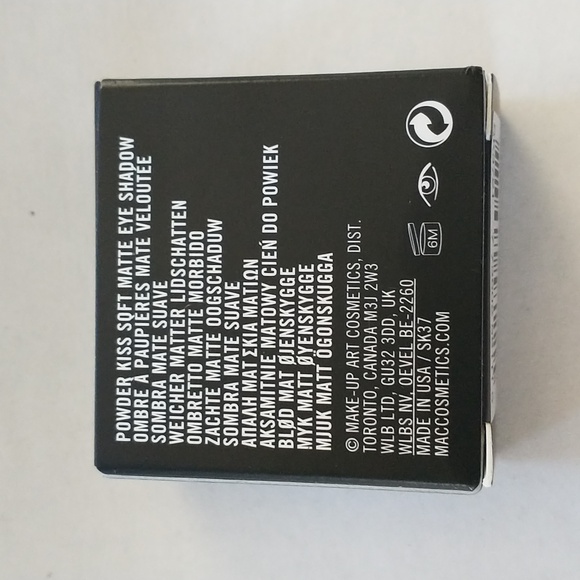MAC It's Vintage Powder Kiss Soft Matte Eyeshadow - Picture 7 of 7